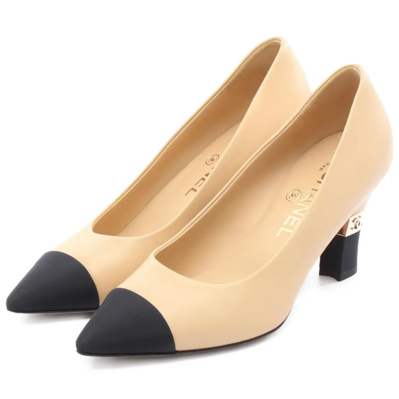 NWOT Chanel Two-Tone Leather Cap Toe Interlocking CC Pumps Beige/Black EU 37.5 - Picture 1 of 9